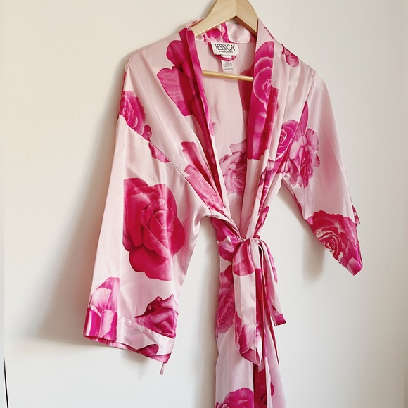 Jessica Satin Floral Floor-length Robe - Size Medium - Picture 1 of 5